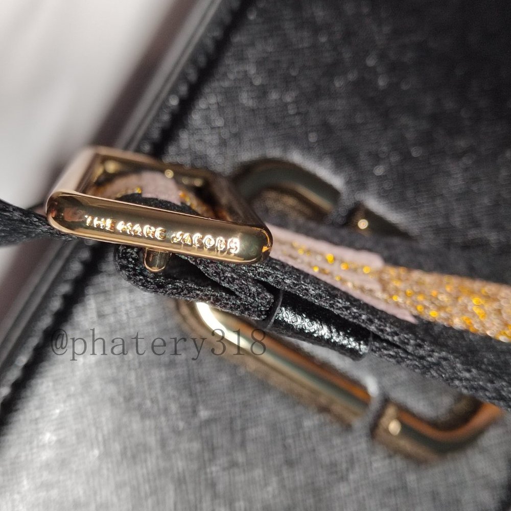 Marc Jacobs the SNAPSHOT black Crossbody Bag - Picture 11 of 16